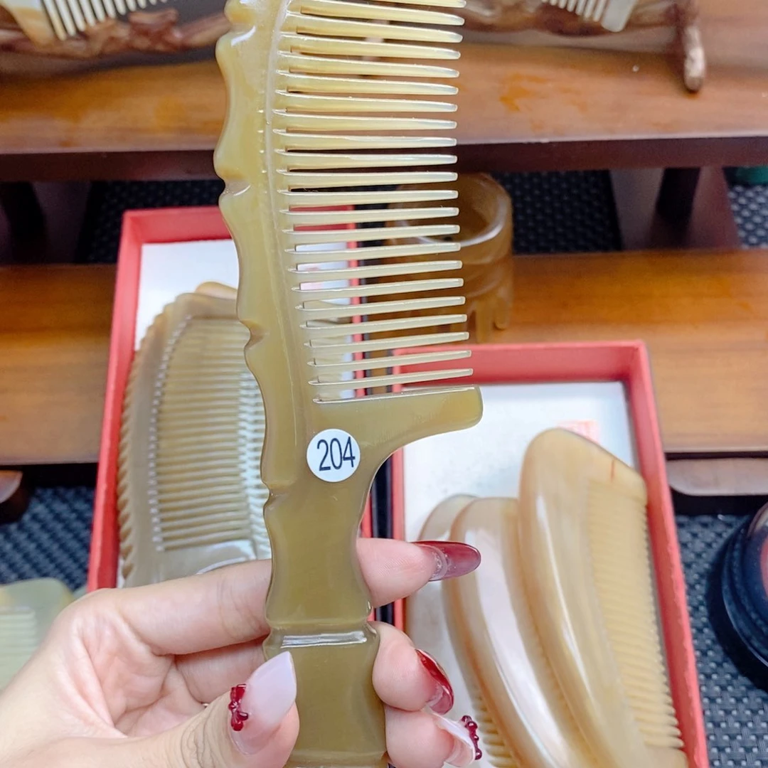 纯手工制作纯牛角梳子