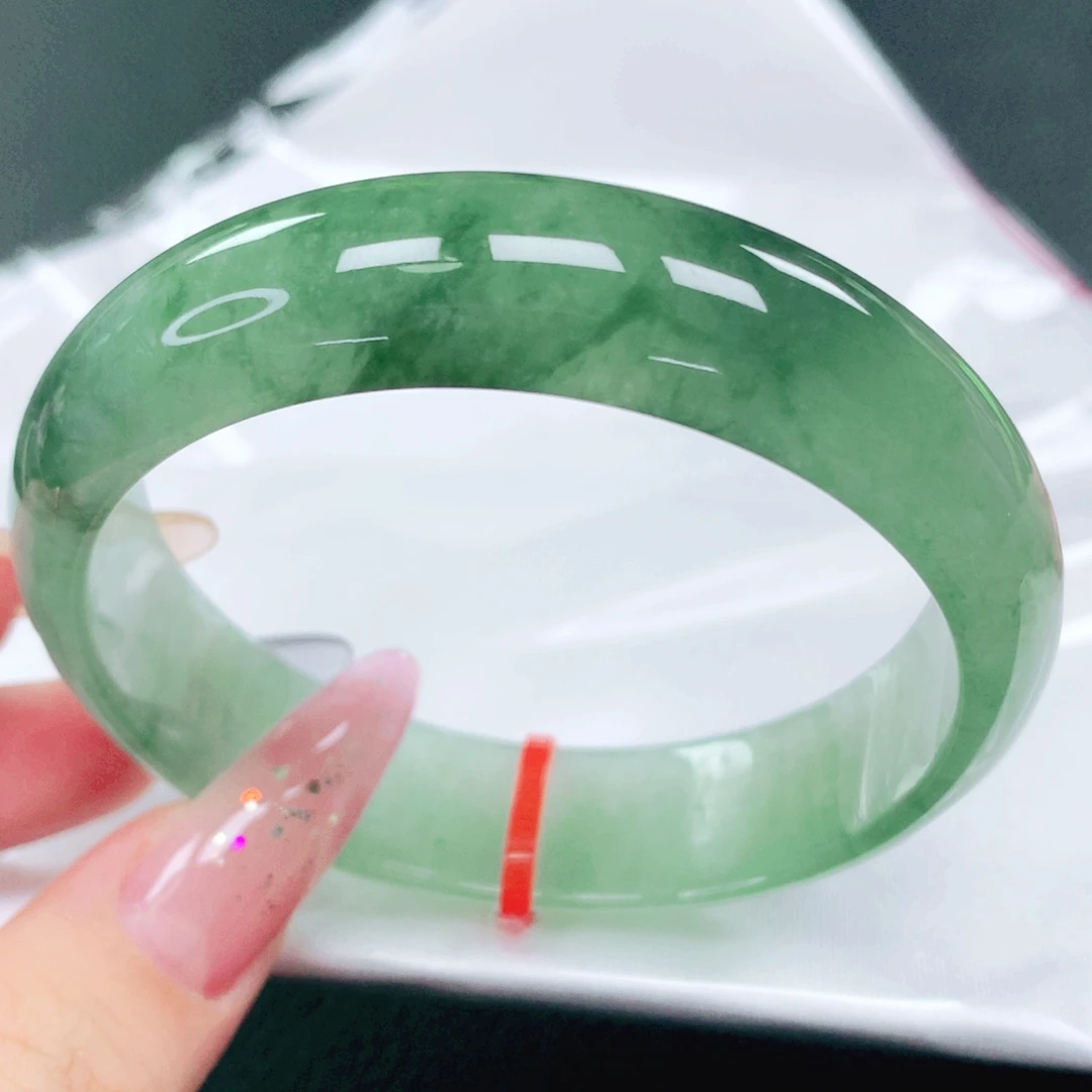 翡翠未镶嵌手镯57