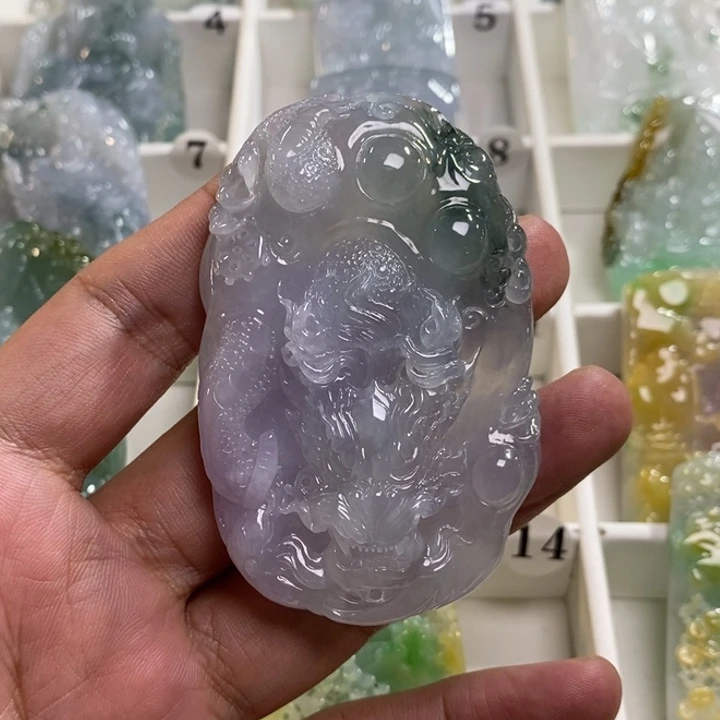 颈饰未镶嵌翡翠星**学龙