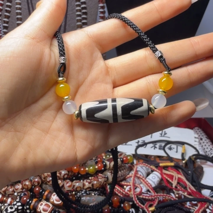 玛瑙/玉髓未镶嵌手链天珠888