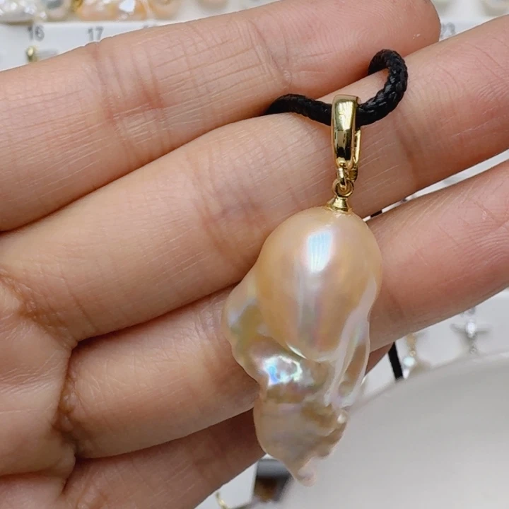 未镶嵌颈饰淡水珍珠