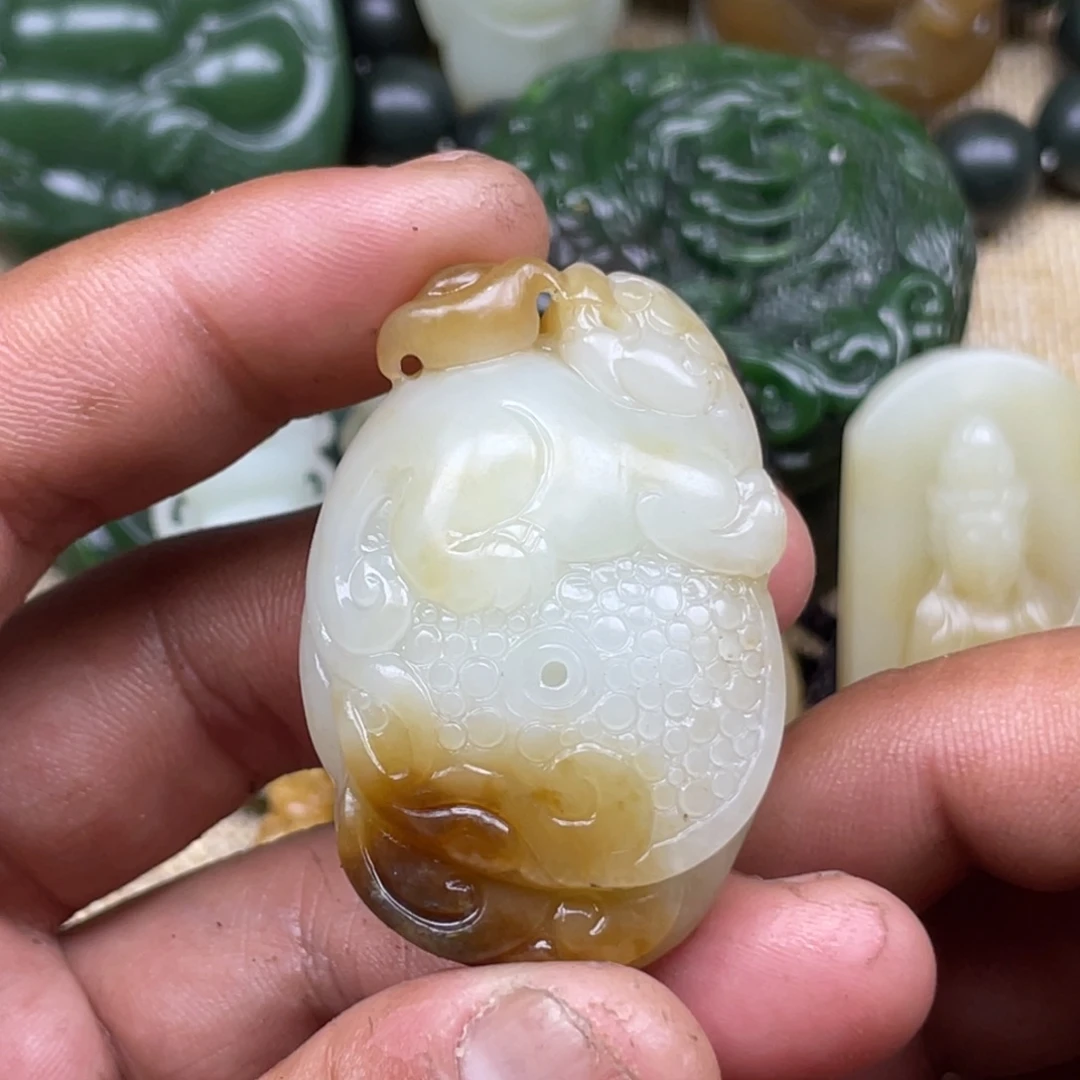 和田玉（糖玉）颈饰未镶嵌5**.