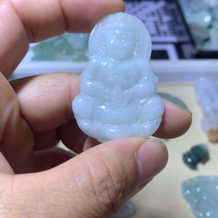 翡翠未镶嵌颈饰翡翠佛公天然观音