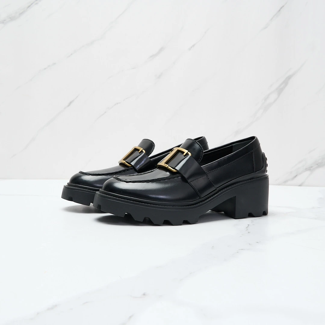 全新未使用 TOD’S/托德斯 扣饰厚底乐福鞋/TSGS00144