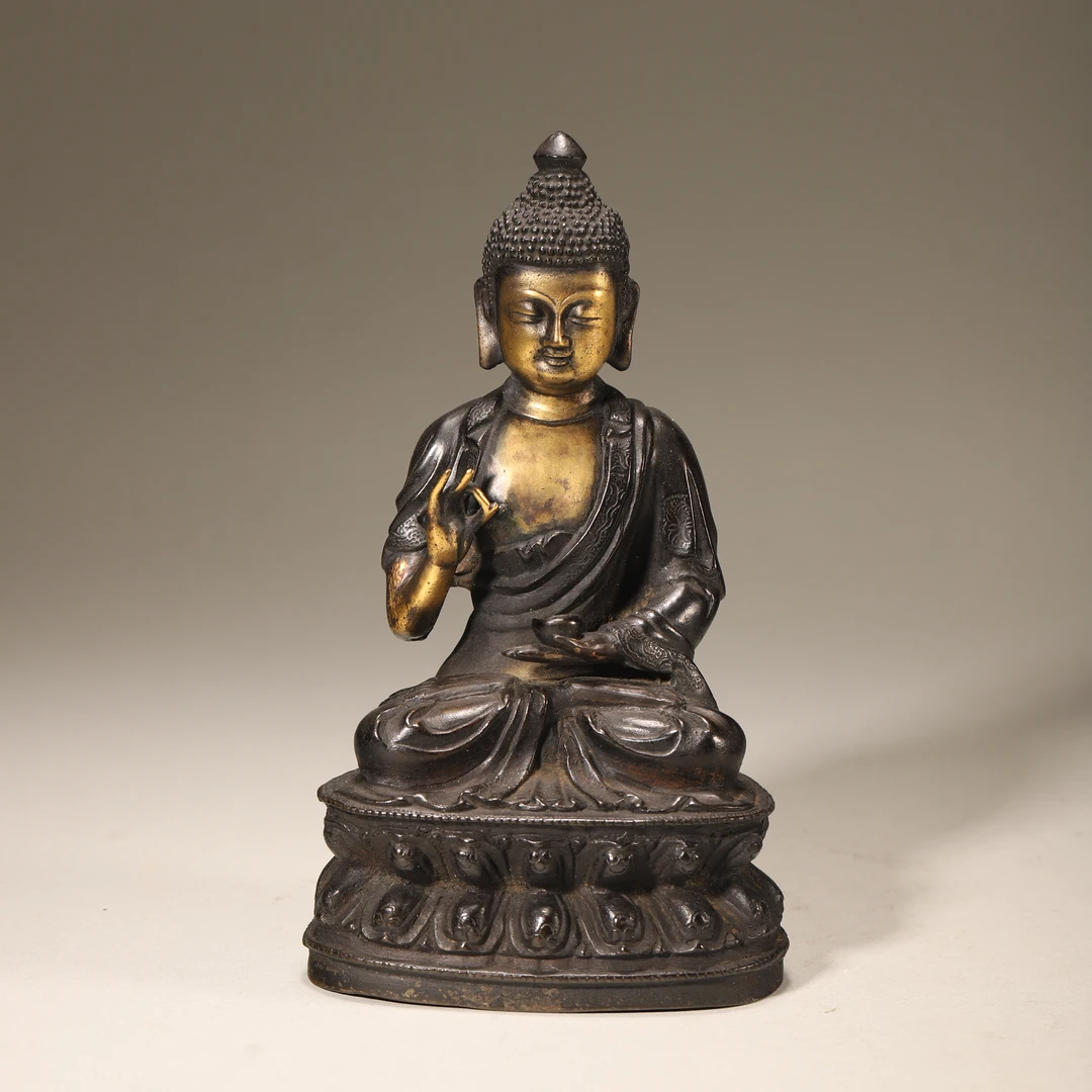 Lot23明代 铜鎏金释迦摩弥