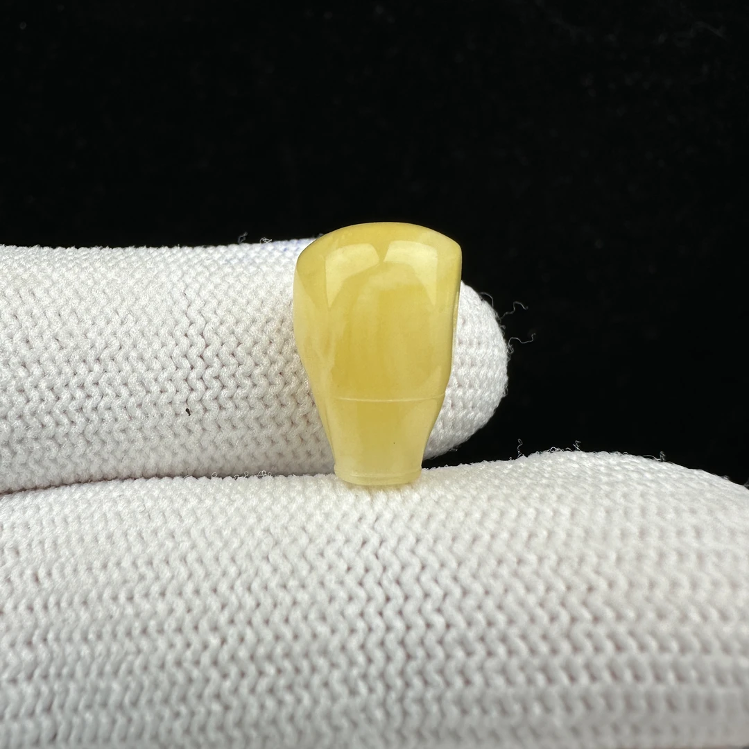 Z1393天然原矿蜜蜡 蜜蜡三通 9.6*15mm 80克价