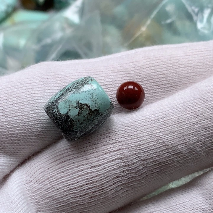 未镶嵌南红玛瑙珠宝奇石