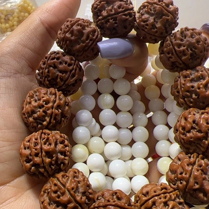 核桃手串/手链0.8/108带黄全品