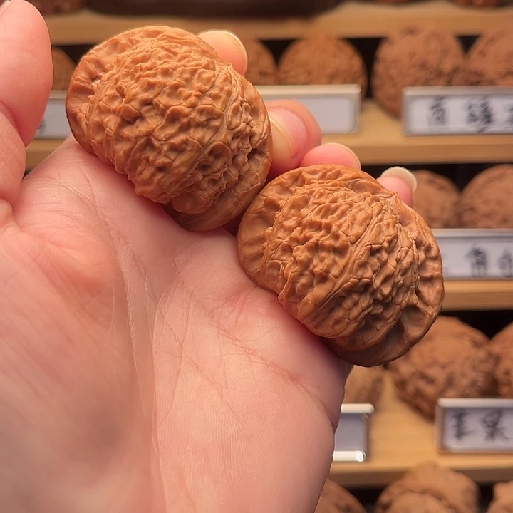 把件文玩核桃45白狮子