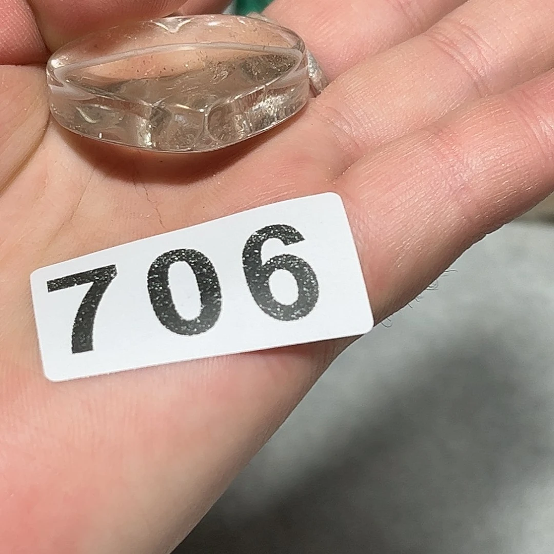 未镶嵌水晶大型摆件（非配饰）王*?