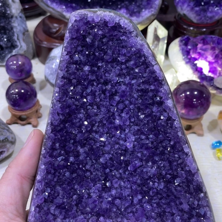 紫晶水晶摆件未镶嵌