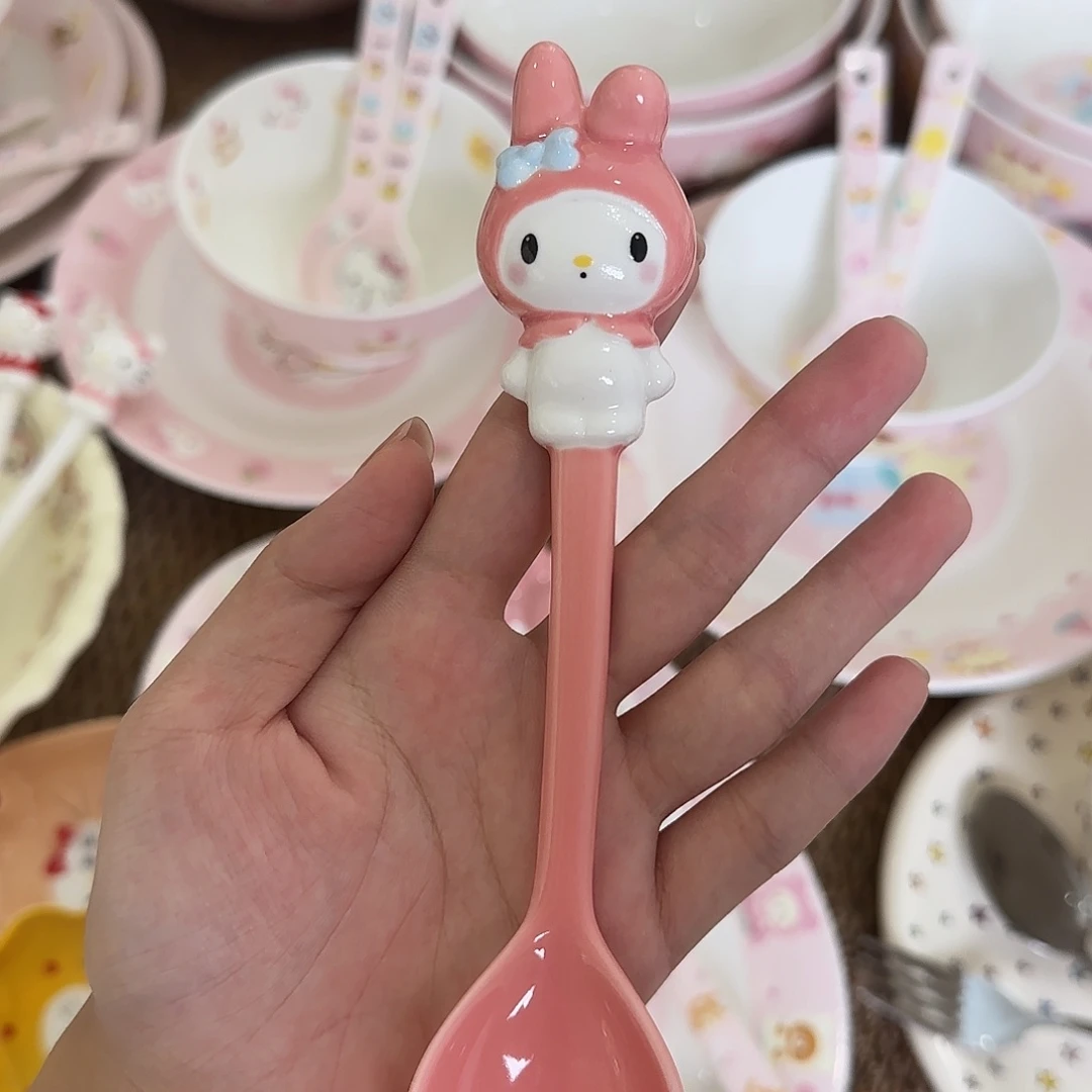 瓷深粉美乐蒂立体勺一个哈