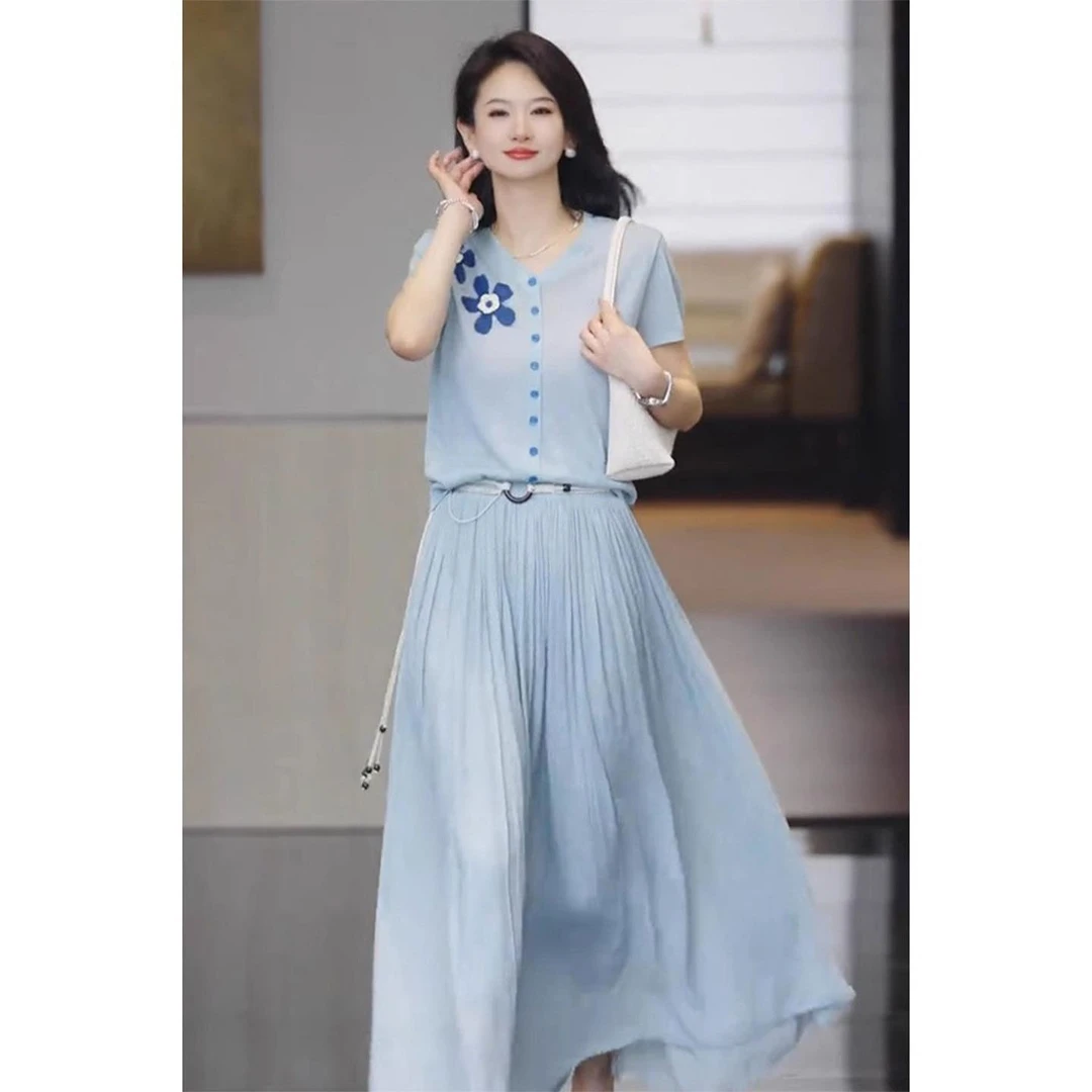 2025夏季穿搭大方得体名媛气质高级感重要场合绝美小香风蓝色套装