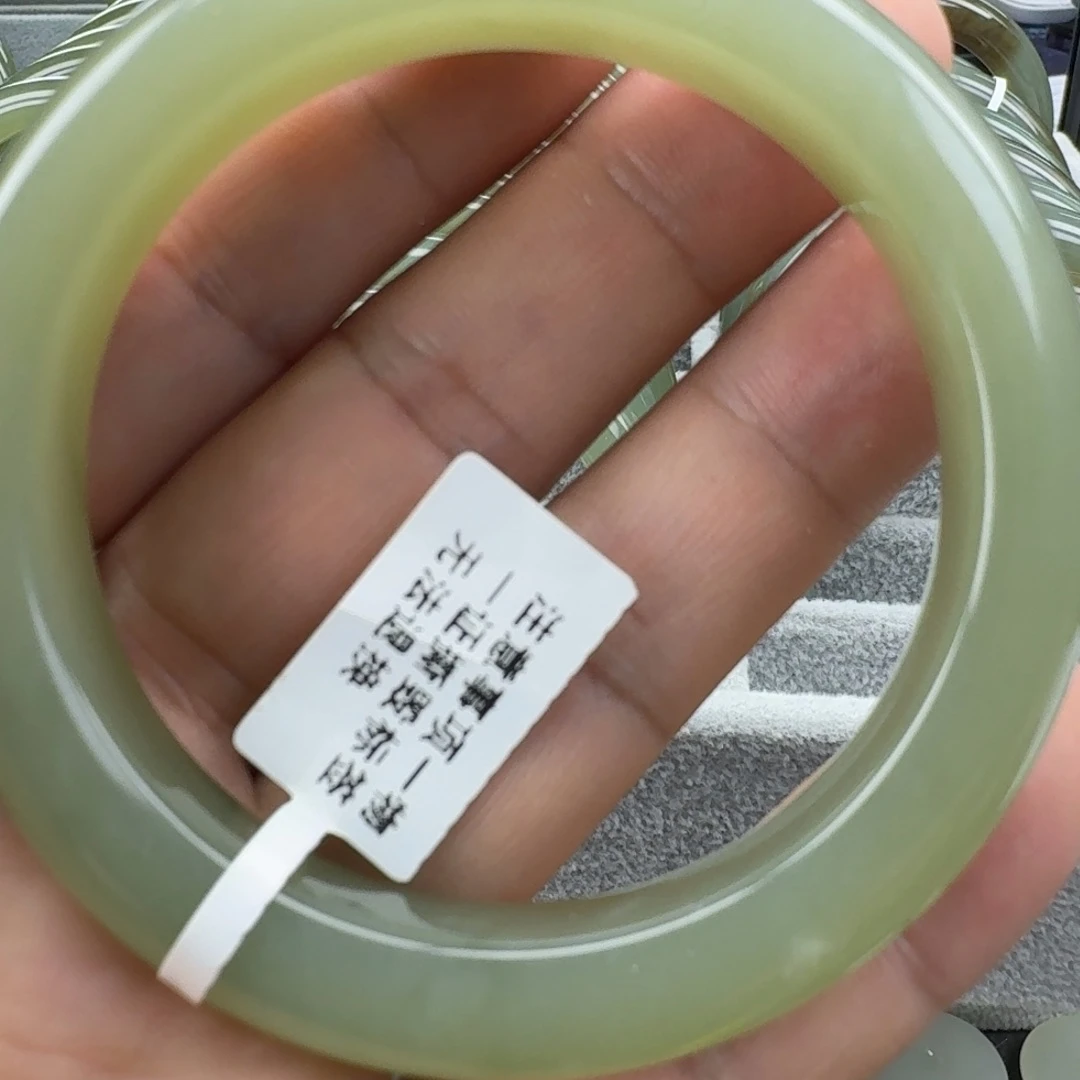 和田玉（糖玉）手镯未镶嵌