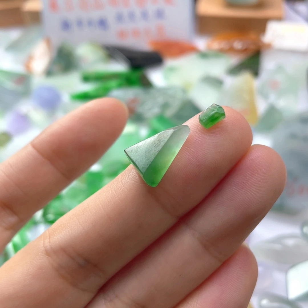定制翡翠未镶嵌天然缅甸翡翠