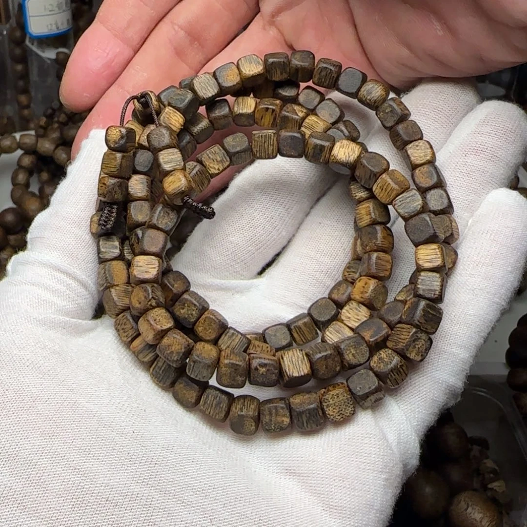 沉香手串慧*莺歌绿奇方珠06规格多圈23.5克