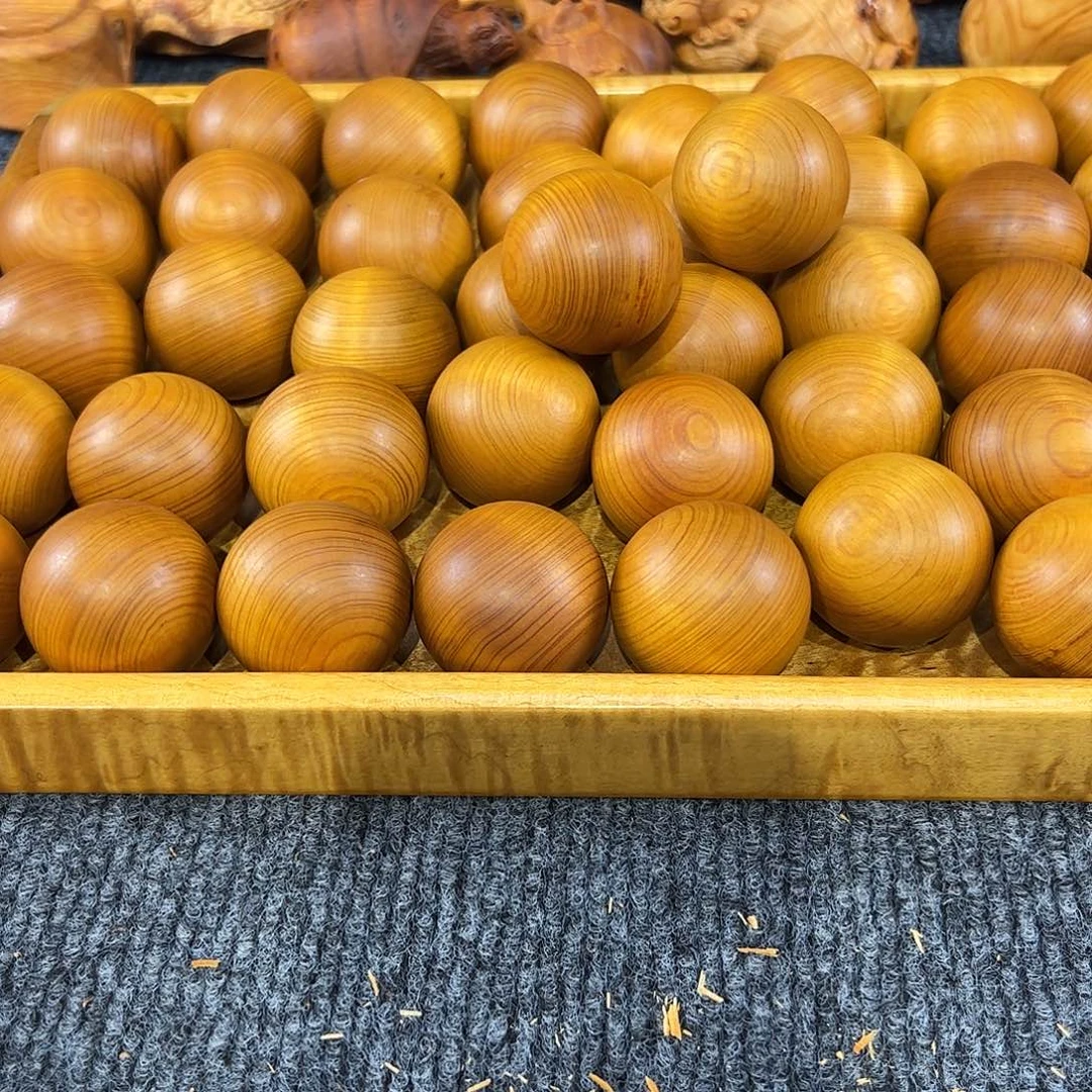 崖柏太行崖柏崖窝根料40手球，到手一对