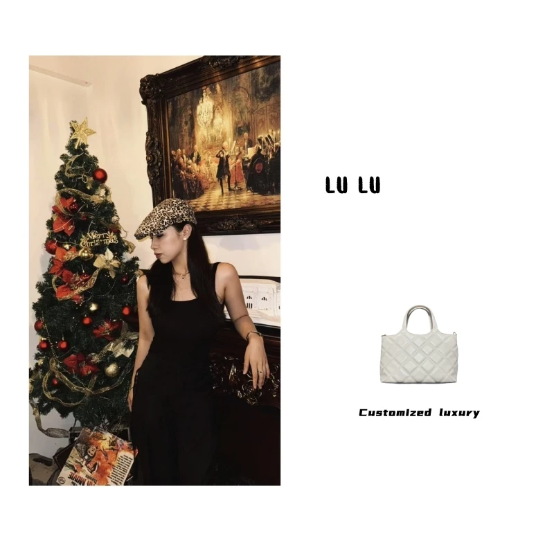 时尚百搭真皮女包 手提 购物袋 0170 1GWD 1LG 小号   白色