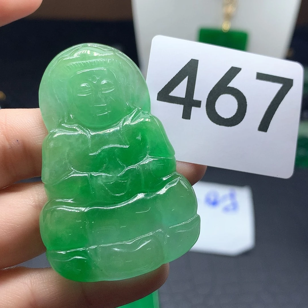 翡翠吊坠(赠链)未镶嵌