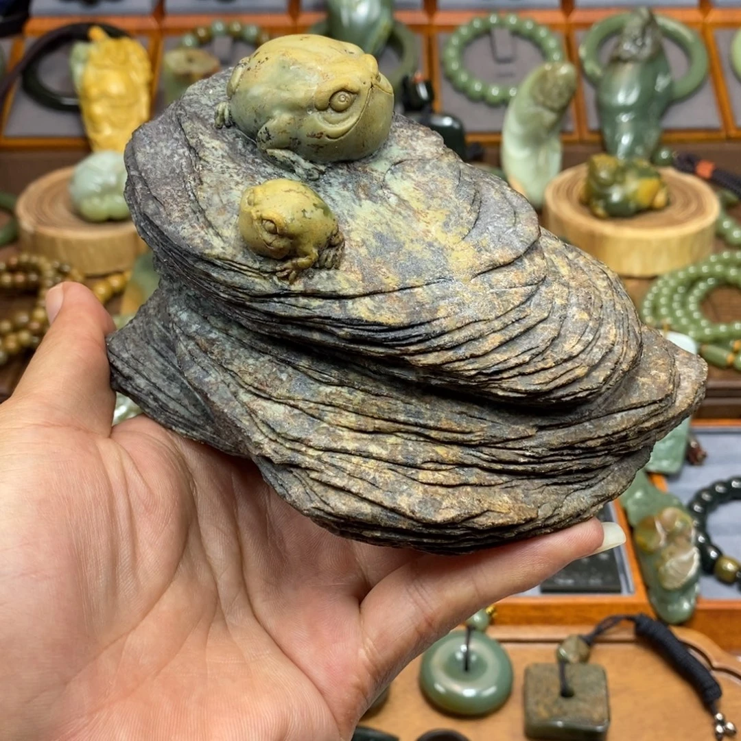 岫岩河磨玉(透闪石质玉)未镶嵌摆件