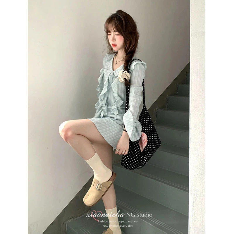 蓝色条纹喇叭袖上衣裙子套装女夏季2025新款小个子穿搭甜美两件套