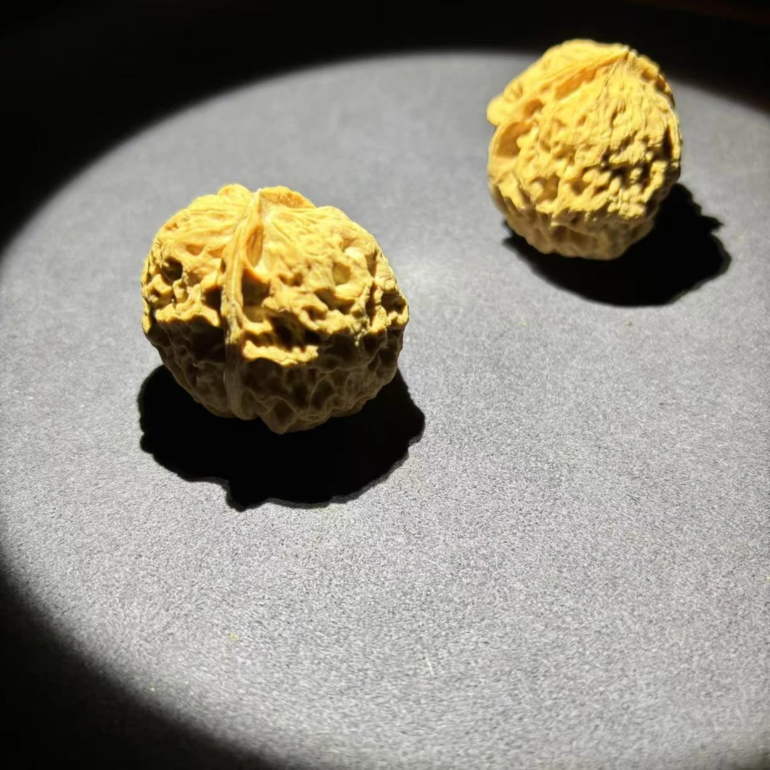 精品文玩核桃把件