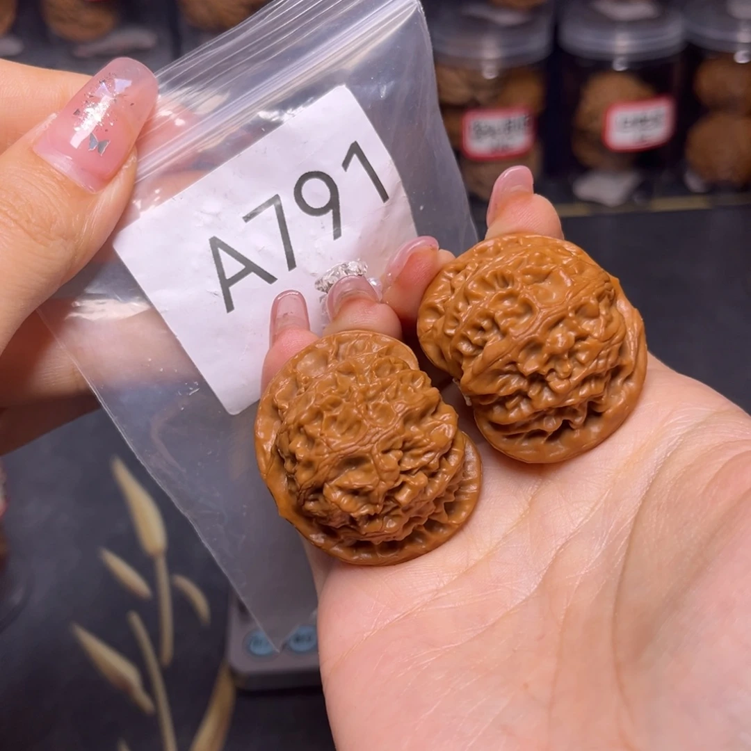 文玩核桃吊坠宫灯40