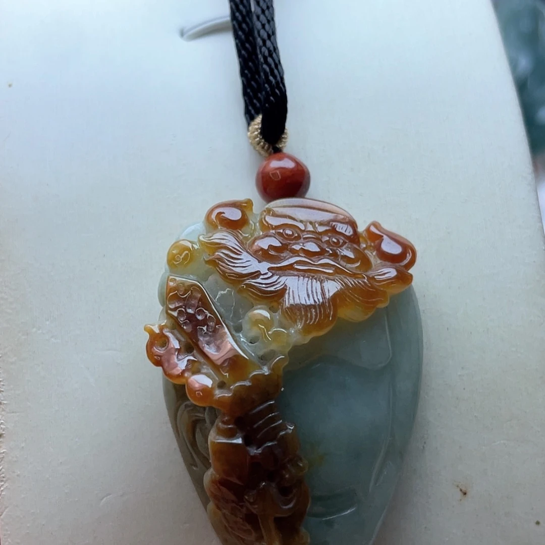 【闪购商品】翡翠未镶嵌颈饰明****浪翡翠