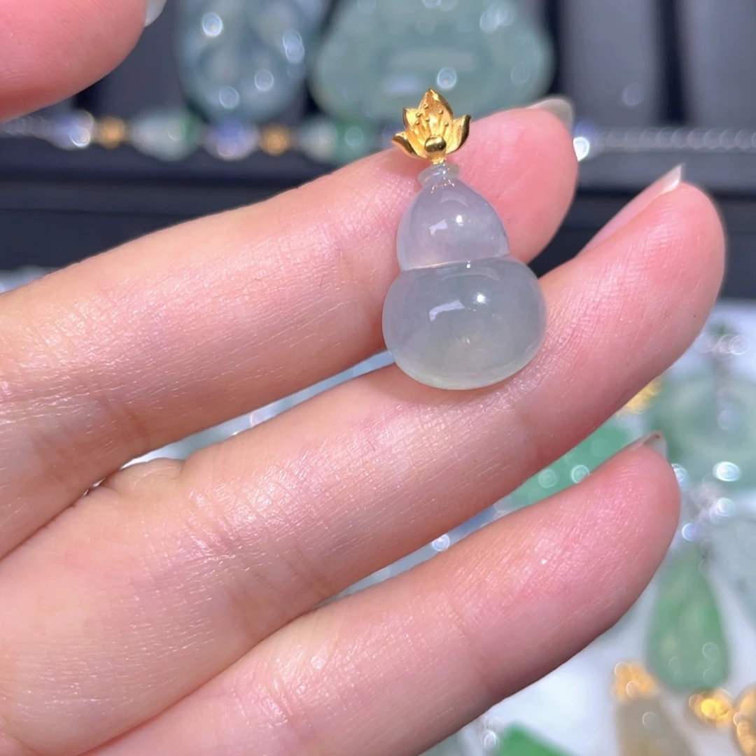 颈饰18K金镶嵌翡翠翡翠