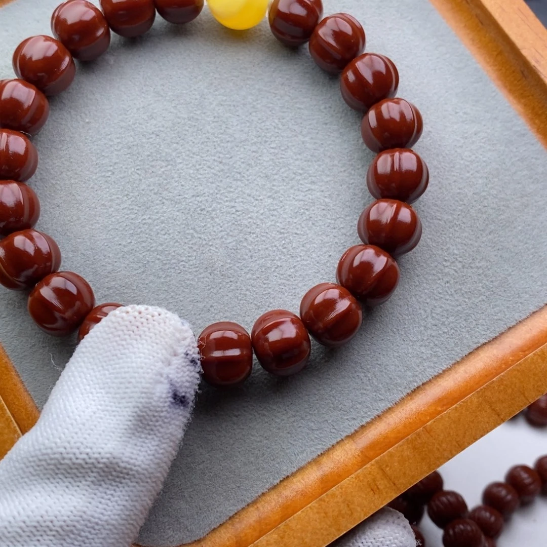 曹***饰吊坠猴头核桃哟哟哟哟