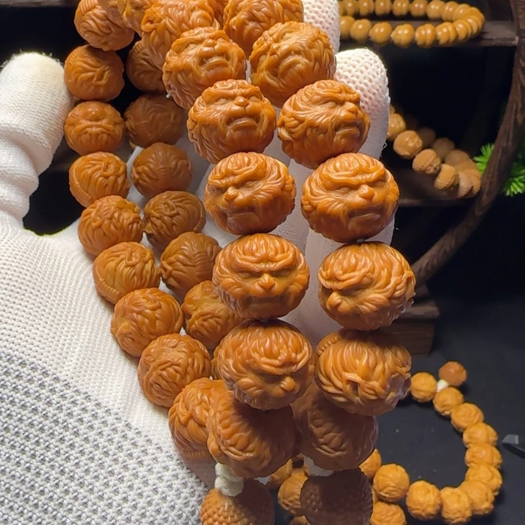 夜***星吊坠猴头核桃猴头