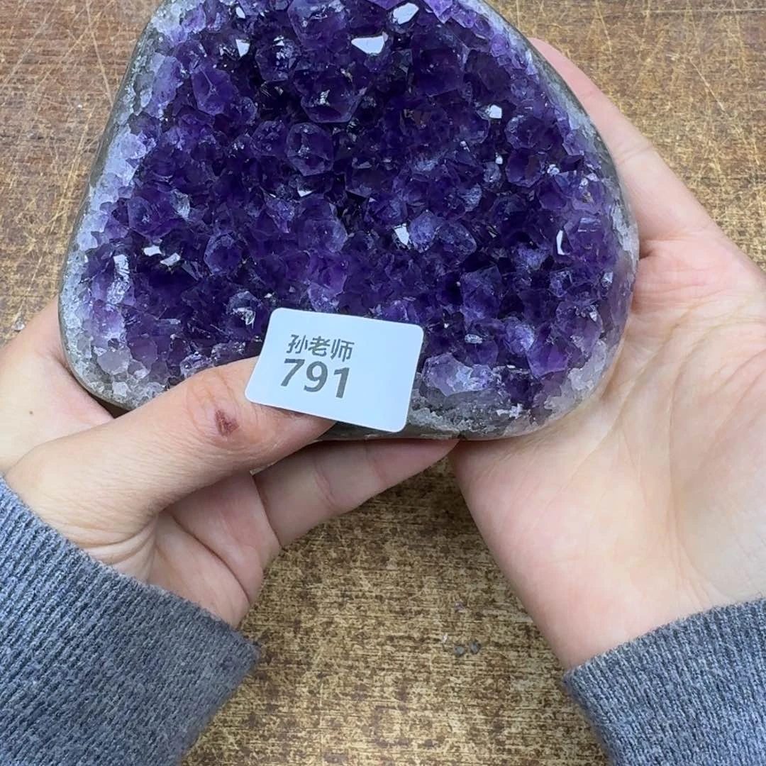 水晶大型摆件（非配饰）未镶嵌