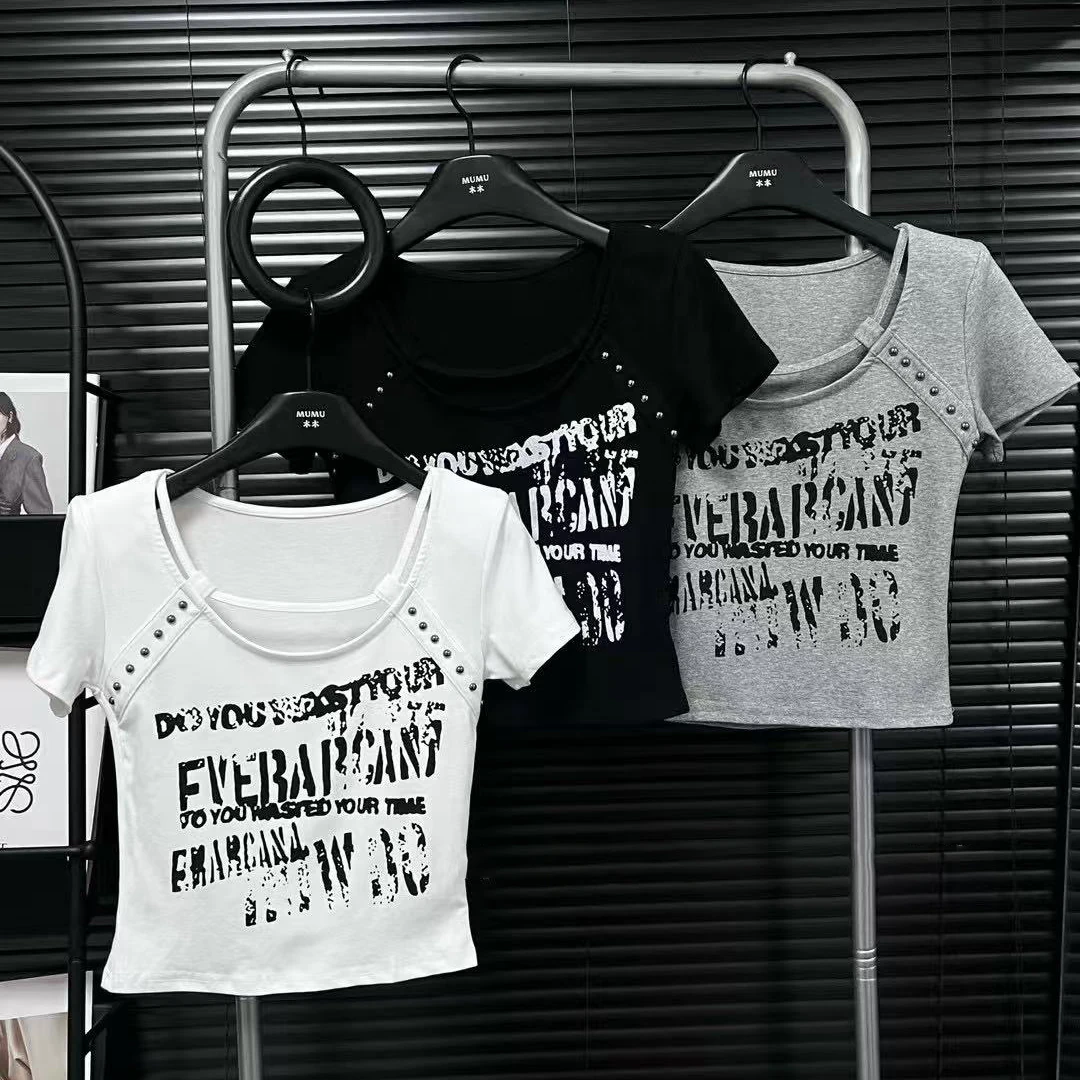 2025夏季新款韩版小众女装百搭U领短袖T恤设计感甜美可爱风格衣服