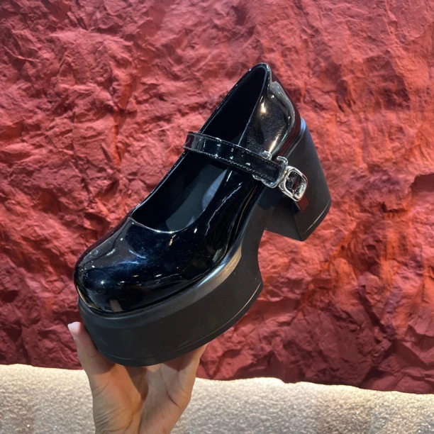 9919-2仙女风一字式扣带松糕底防滑单鞋高跟女鞋皮鞋夏季