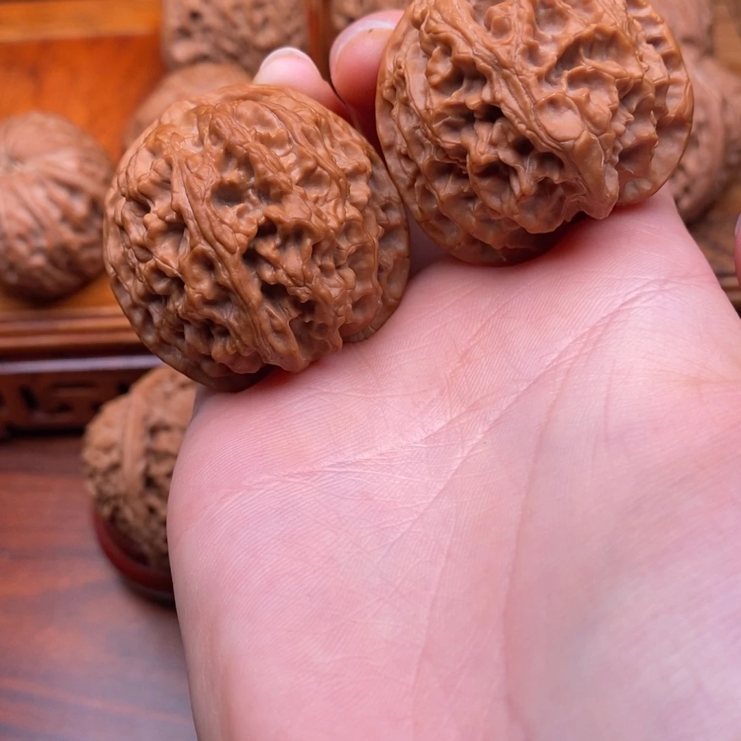 吊坠文玩核桃?**哥苹果园