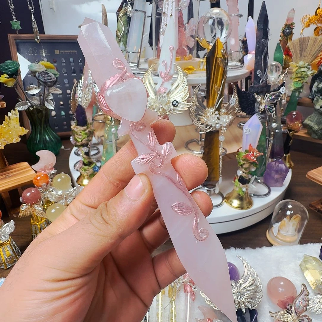 石材天然粉晶雕刻匕首法仗