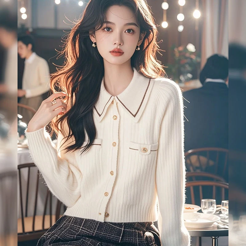 高级感名媛小香风白色女2024秋冬新款设计感气质针织开衫上衣