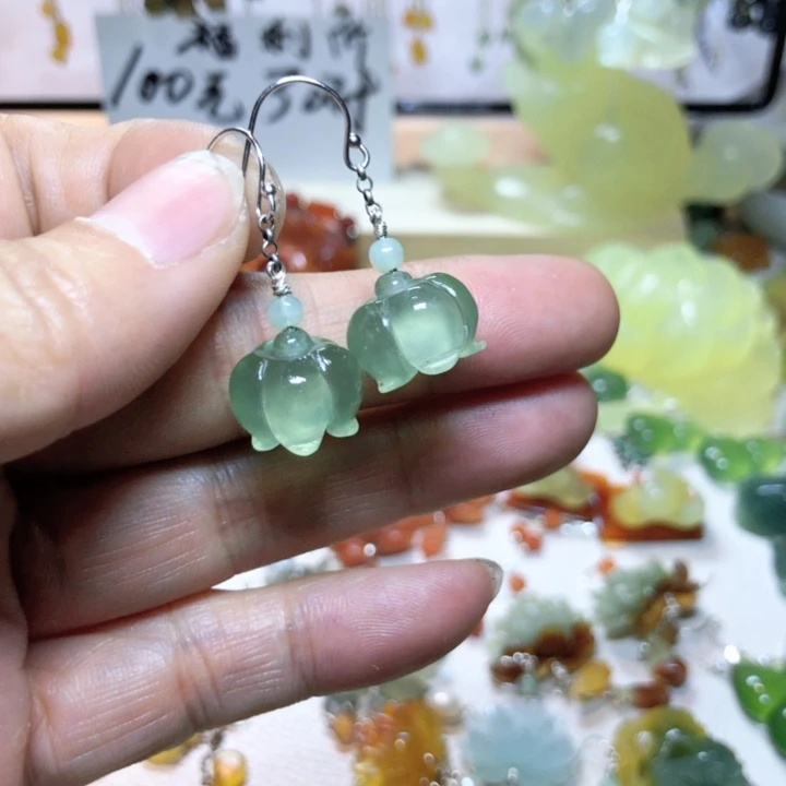 【闪购商品】蛇纹石玉挂件未镶嵌若*