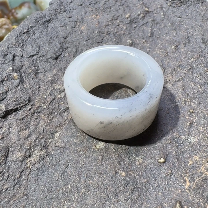 和田玉未镶嵌手链内径22