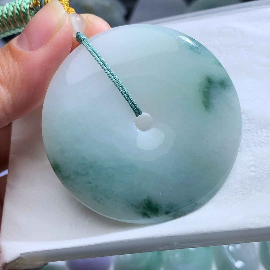 翡翠未镶嵌颈饰651