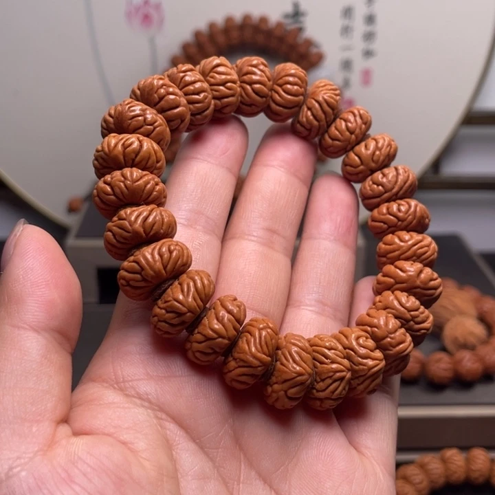 还***好桃核吊坠龙纹桃核祥云