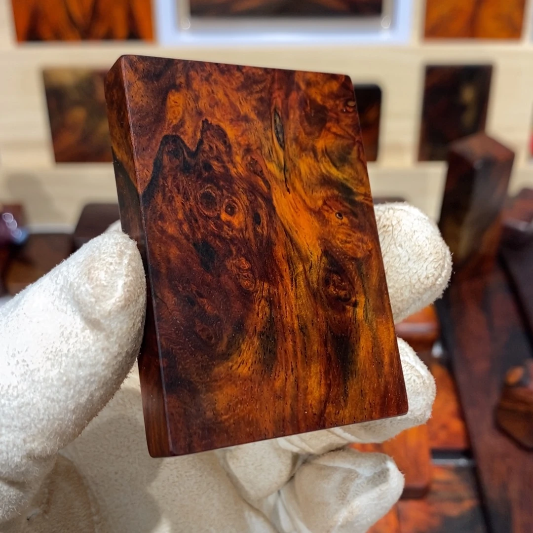 小****交趾黄檀（大红酸枝）