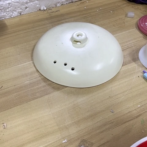 微瑕，不能明火，口径18.2奶油色