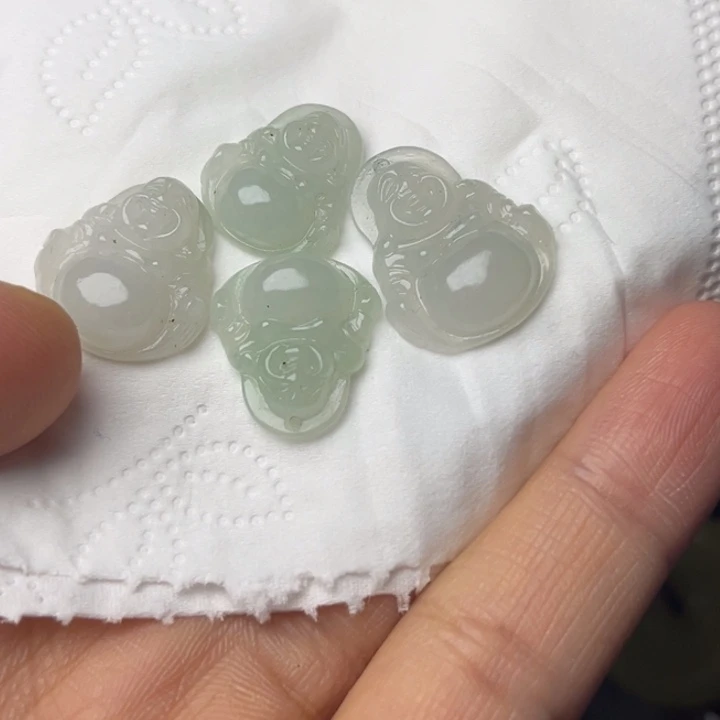 翡翠未镶嵌颈饰挂件