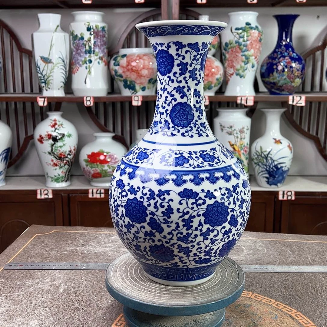 摆件陶景德镇陶瓷缠枝