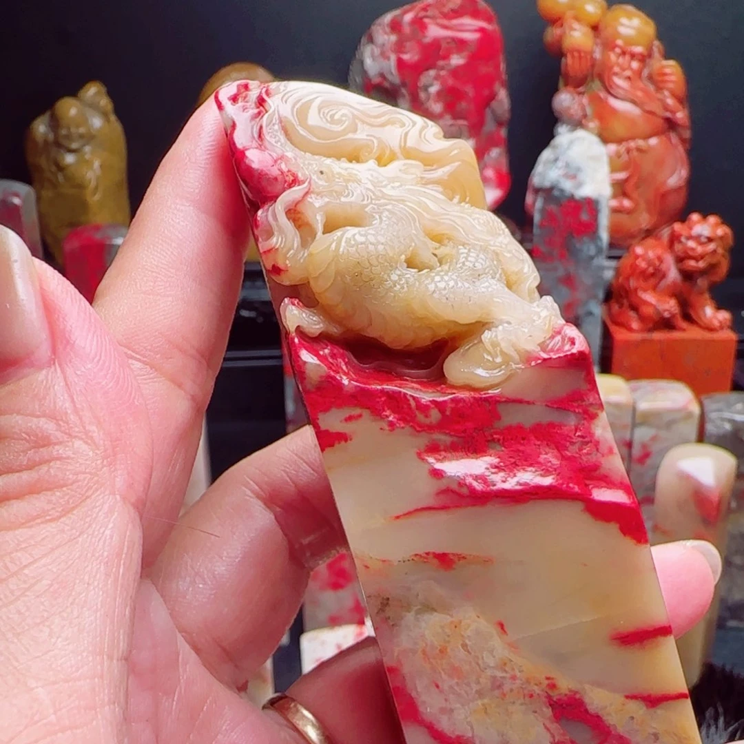 昌化石昌化鸡血石