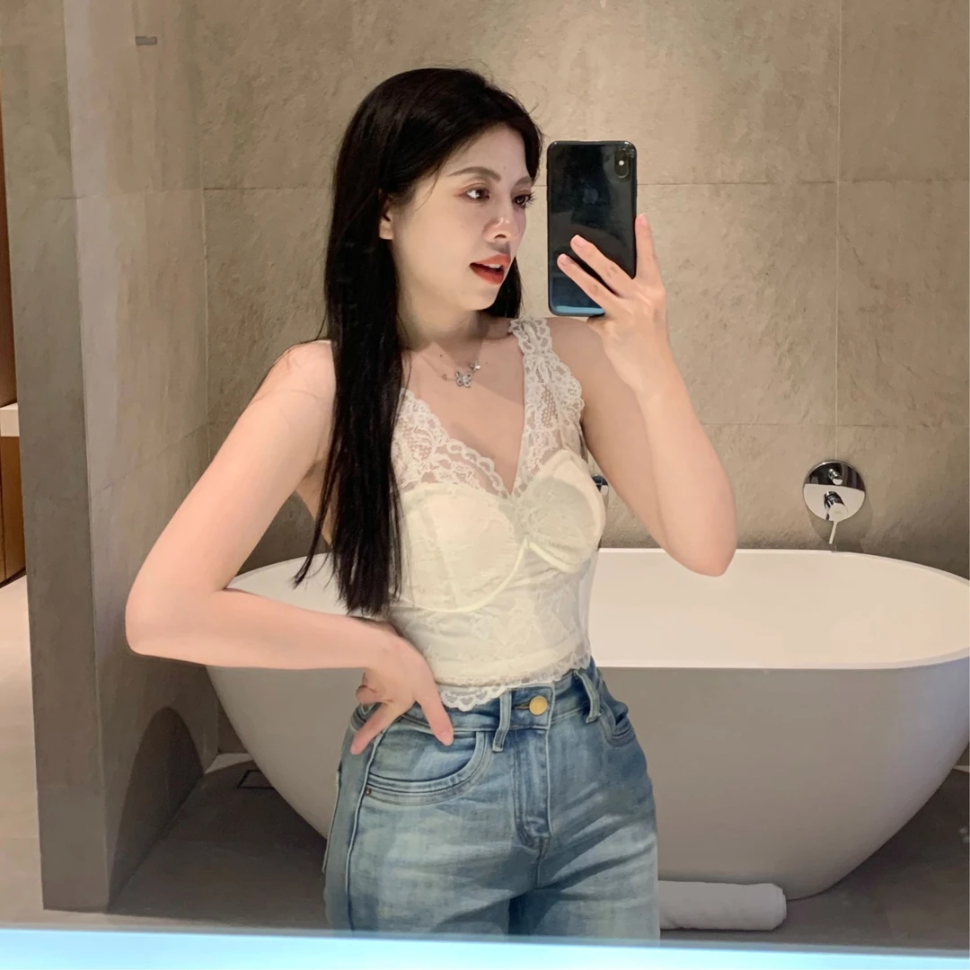 大眼LARGEEYE 纯欲风2025夏性感蕾丝吊带背心女内搭外穿打底无袖