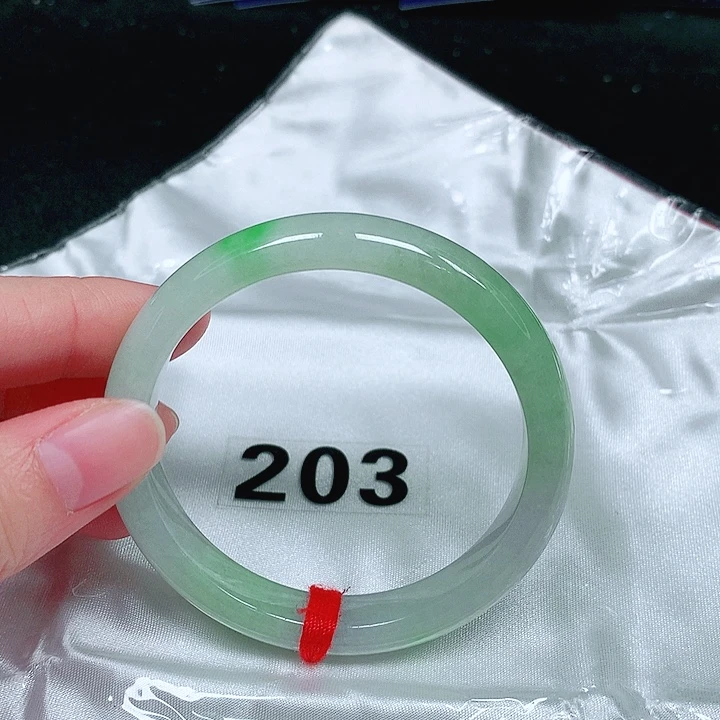 翡翠未镶嵌手镯翡翠手镯未镶嵌