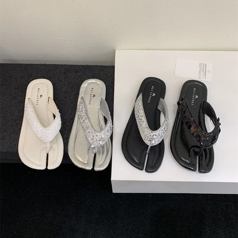 百搭简约时尚亮片平底凉拖鞋女2025夏季新款外穿舒适百搭显瘦人字