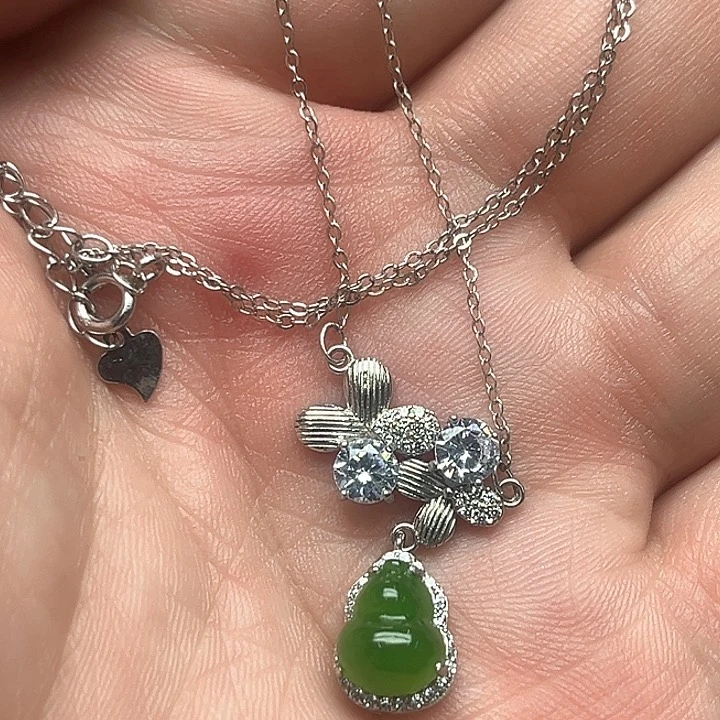 和田玉（碧玉）吊坠(赠链)银S925镶嵌